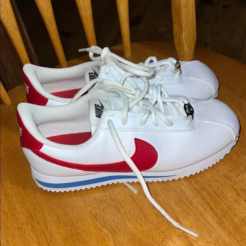Nike Kids White and Red Cortez Sneakers Youth 4Y NO BOX but NEW